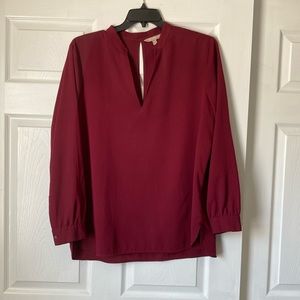 Banana Republic Burgundy Pull Over V Neck Blouse